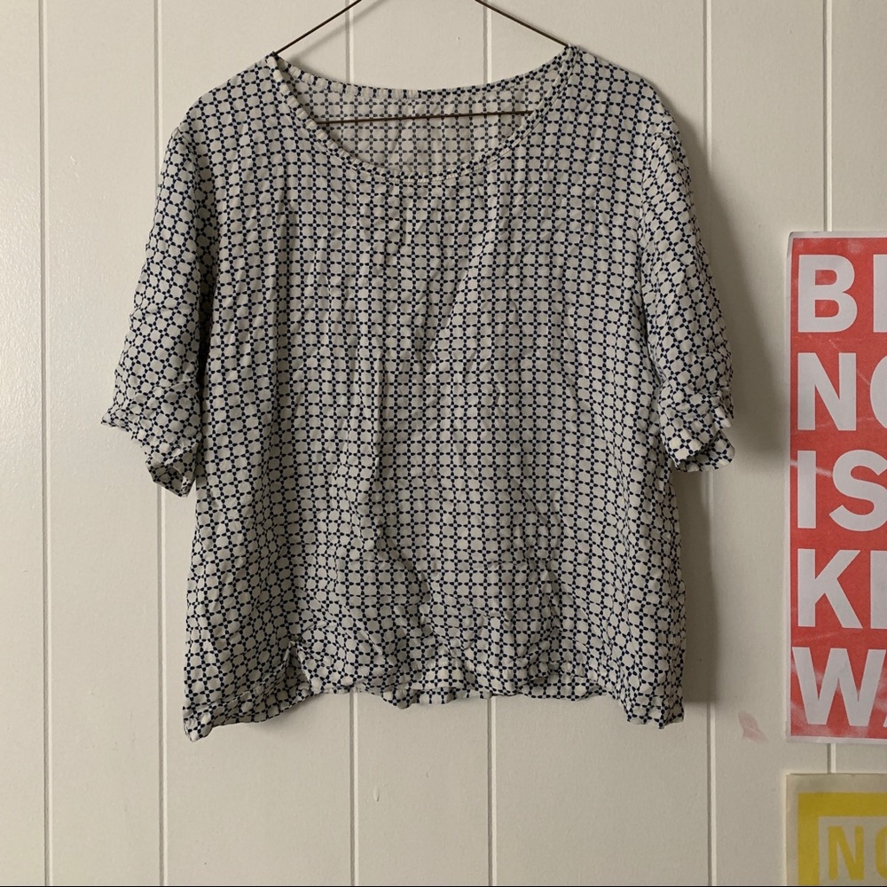 Patterned top